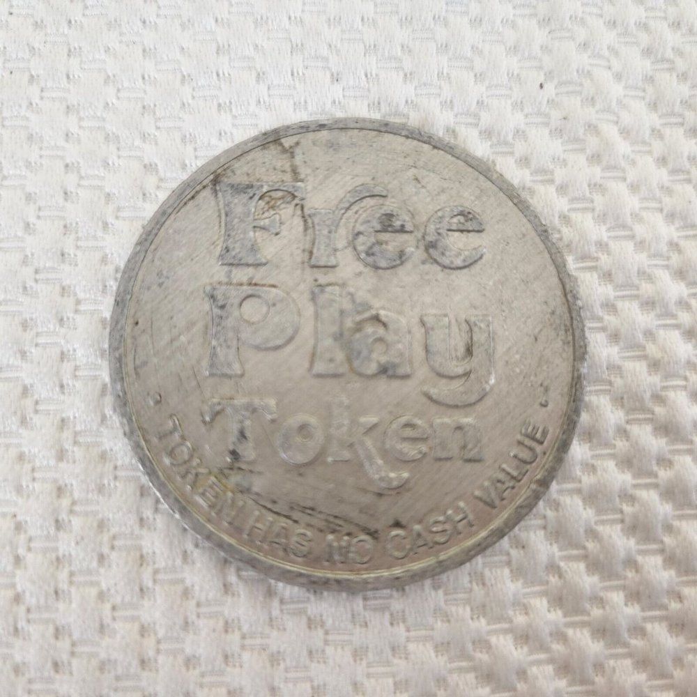 Vintage Silverbird Hotel Closed Casino Free Play Token Silver Chip